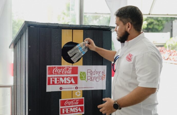 Coca-Cola FEMSA refuerza su compromiso regional de reciclaje con recolectores